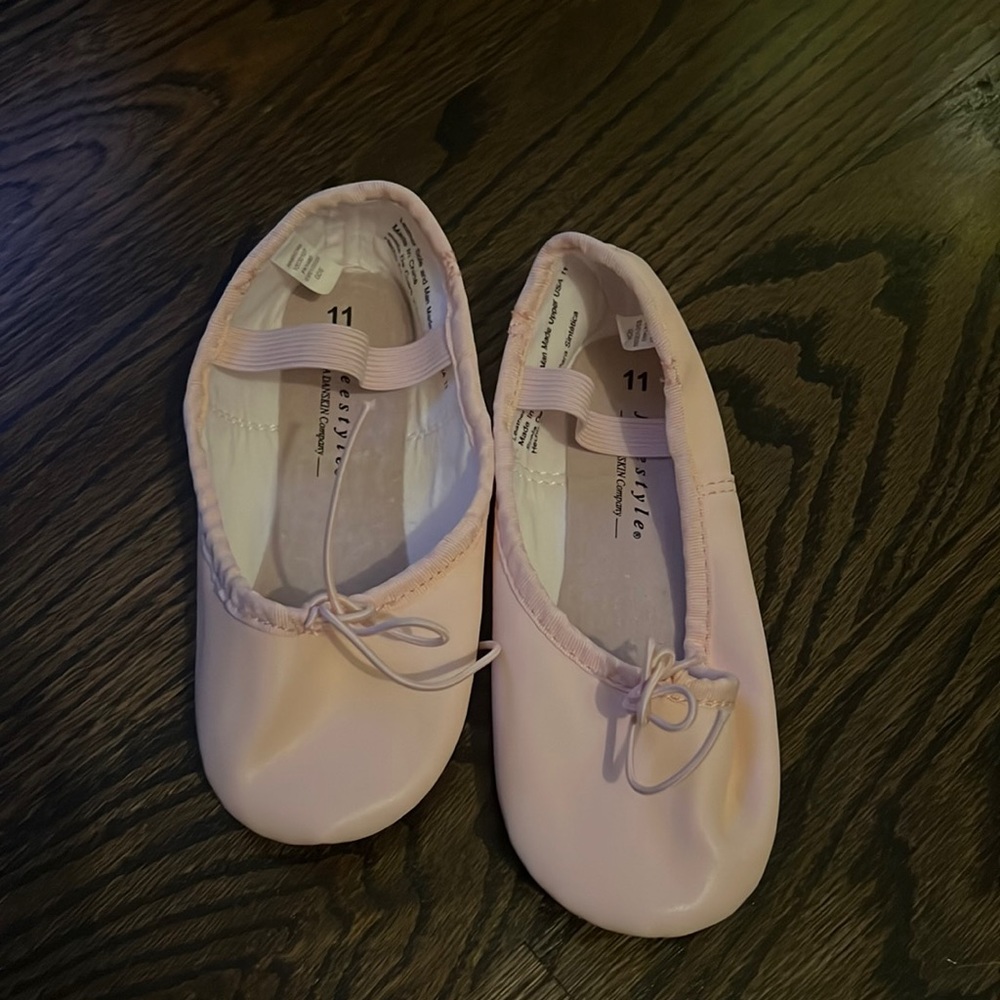 Ballet shoes